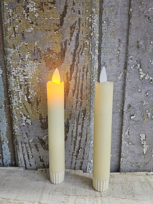 Cream Moving Flame 6in Taper 2 pack