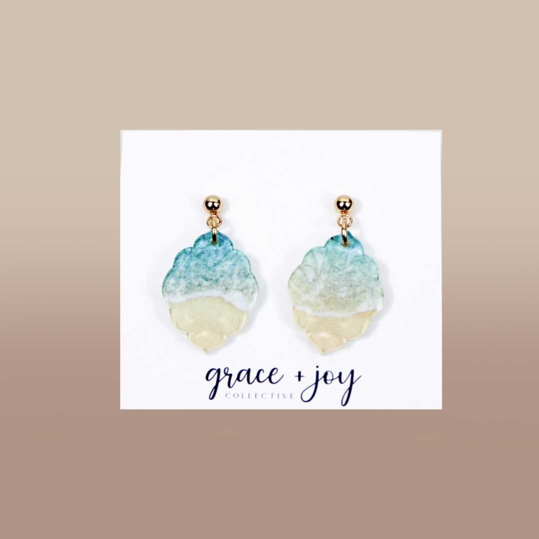 Beach Scalloped Dangle Earrings
